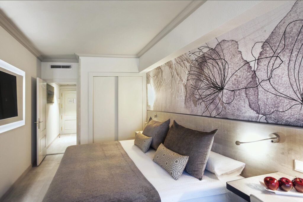 Dormitorio moderno elegante Dormitorio moderno con decoración elegante y materiales suaves