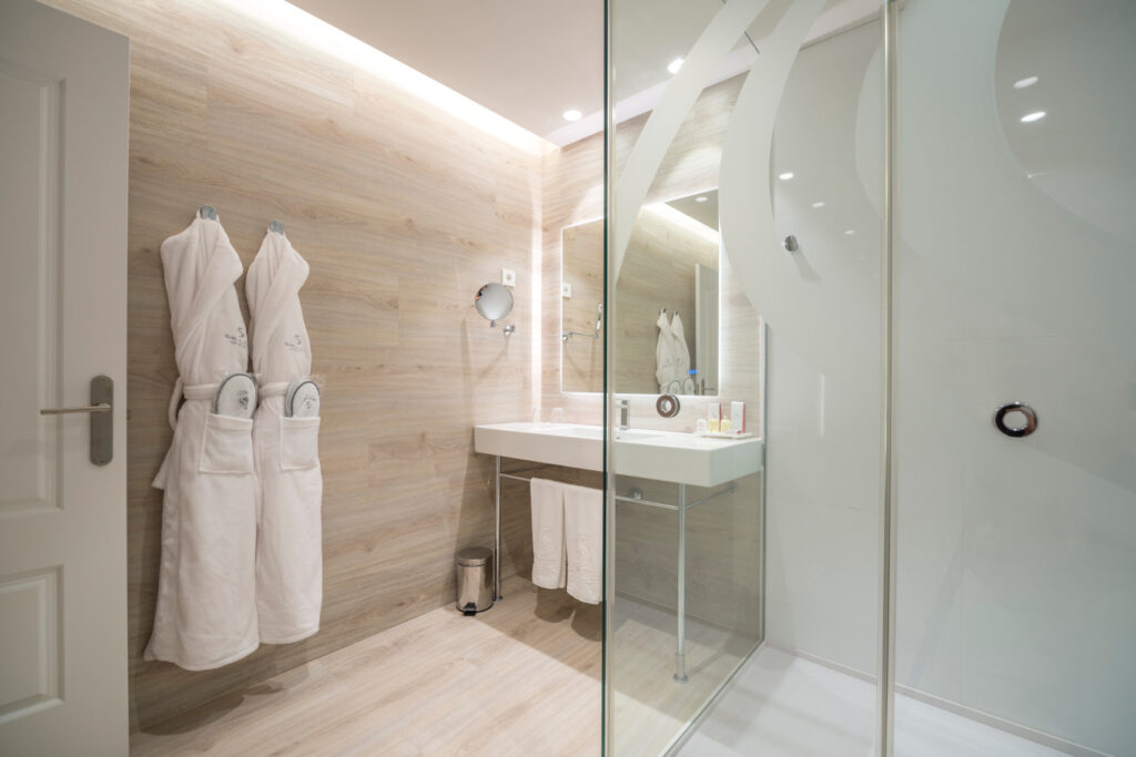Hotel Pere IV - 3.2 - Habitación Doble Deluxe con Terraza 03