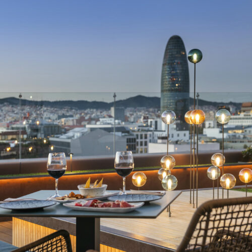 Vistas panorámicas desde Sky Garden Rooftop, Hotel Pere IV, Barcelona